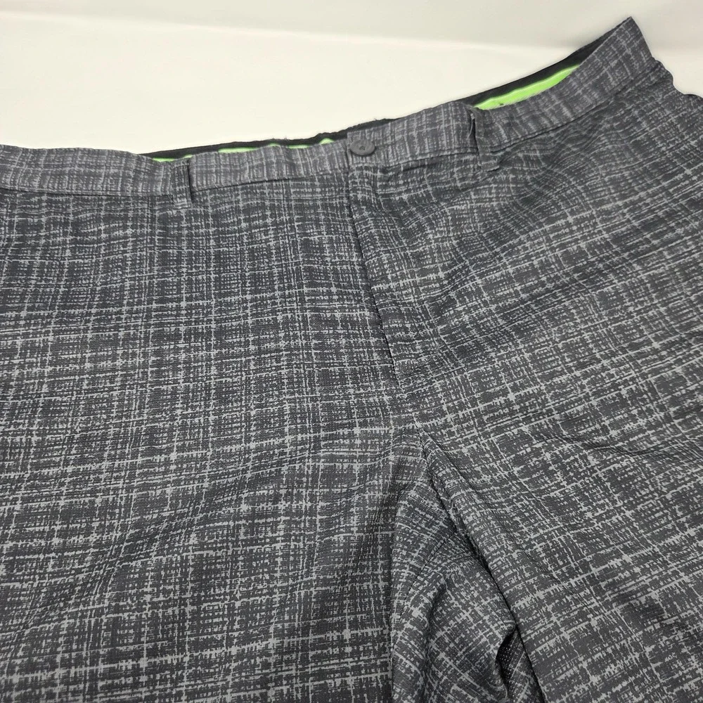 Greg Norman Tasso Elba Mens 44 Gray Shark Flat Front Slim Fit Golf Shorts